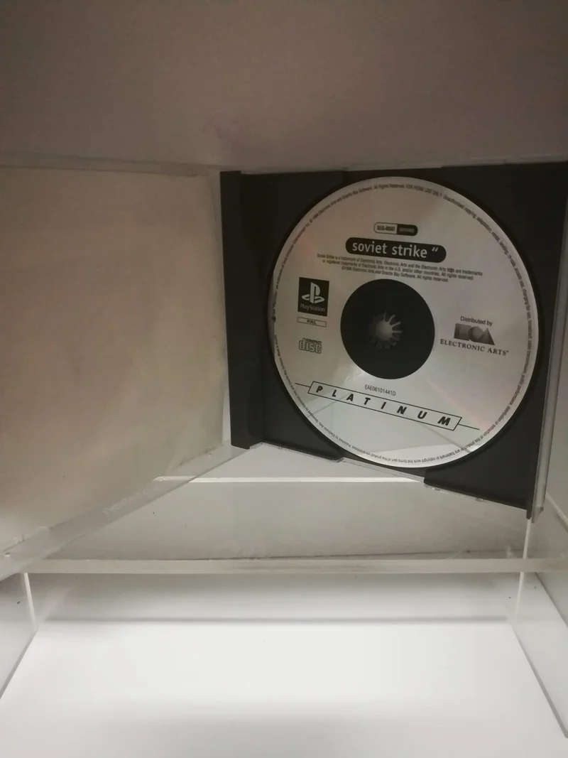 SOVIET STRIKE PS1 (usato garantito)(manca il manuale)
