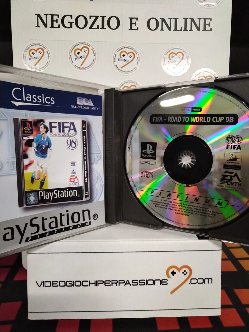 FIFA ROAD TO WORLD CUP 98 PS1 (usato garantito)(versione italiana)