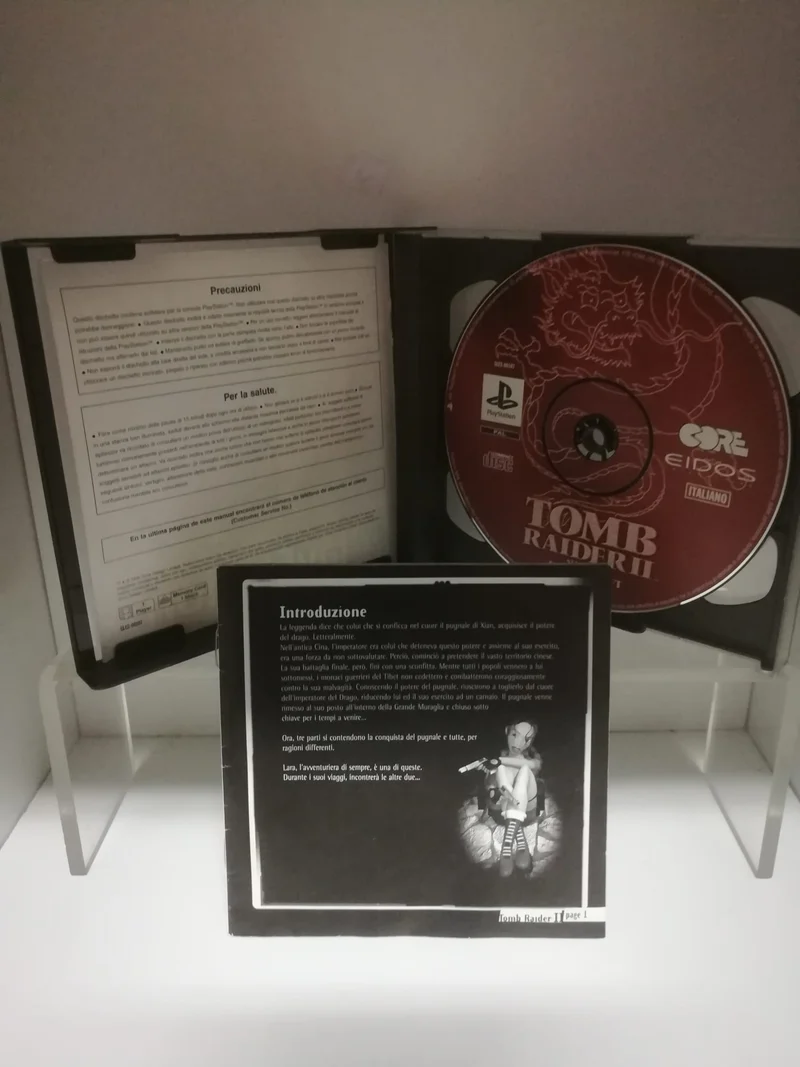 TOMB RAIDER II PS1 (usato garantito)(manca la copertina posteriore)