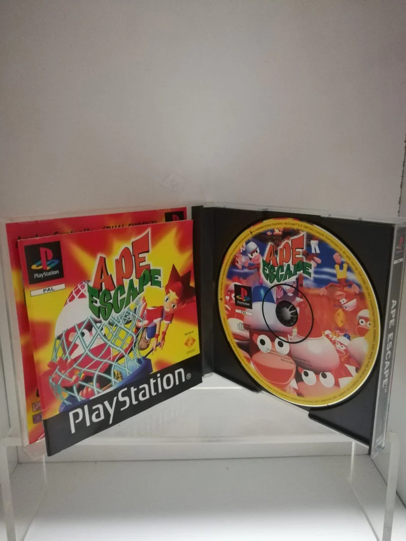 APE ESCAPE PS1 (usato garantito)