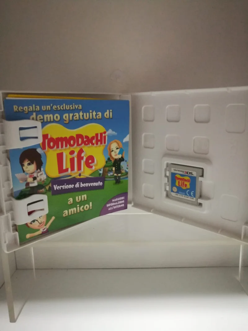 TOMODACHI LIFE NINTENDO 3DS /2DS (usato garantito)