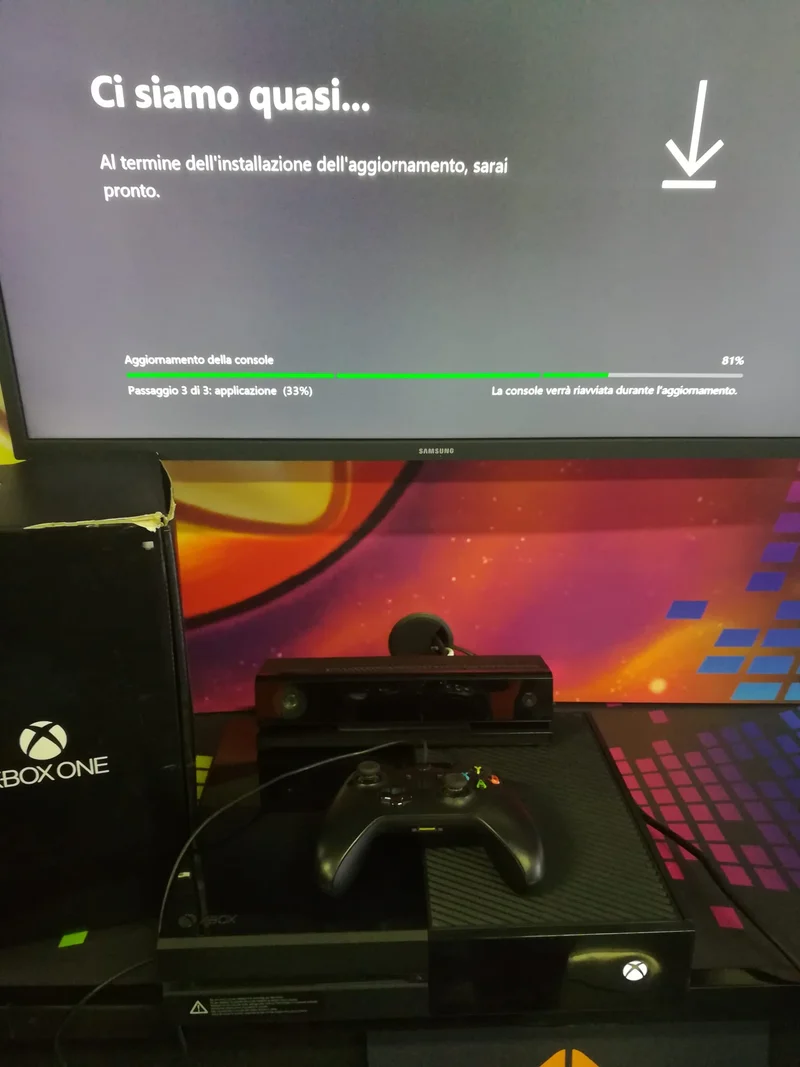 CONSOLE XBOX ONE-DAY ONE 2013- (versione italiana)(usato garantito)(completa di tutto)