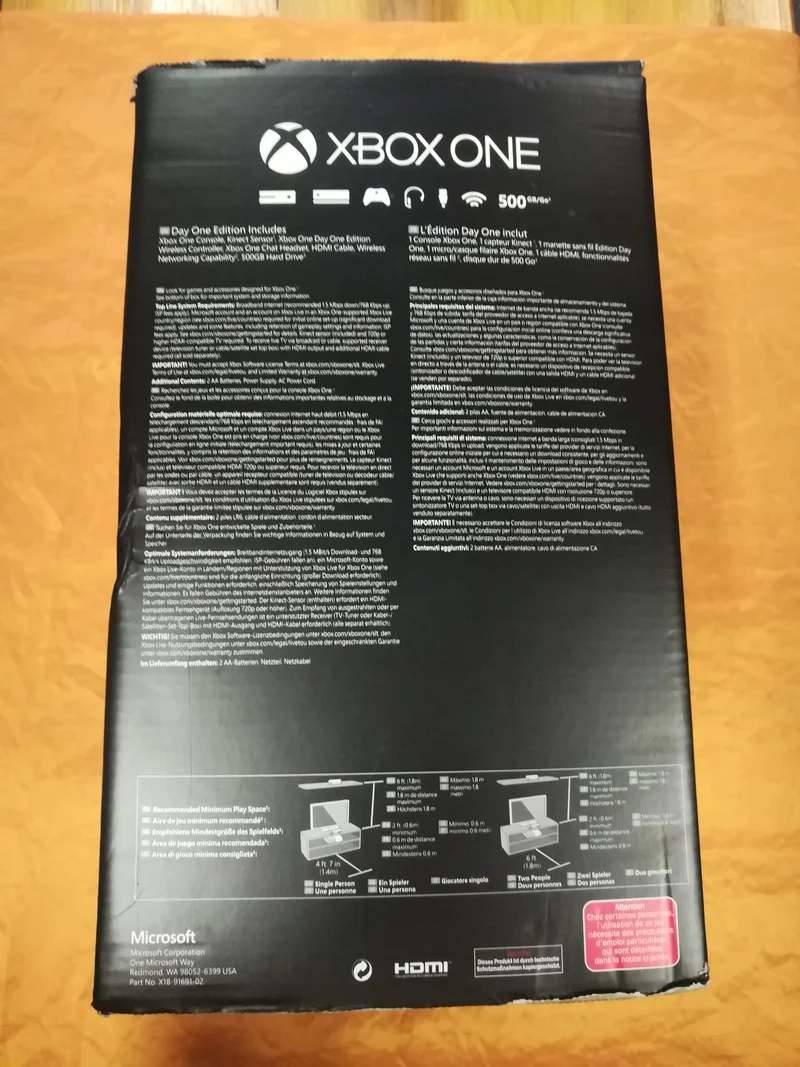 CONSOLE XBOX ONE-DAY ONE 2013- (versione italiana)(usato garantito)(completa di tutto)