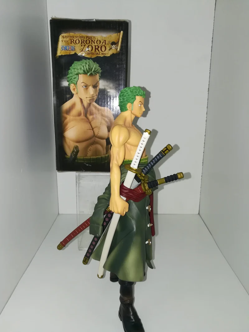ONE PIECE MASTER STARS THE RORONOA ZORO (figure da esposizione fiera)NUOVA ( 99,90 a 44,90)(e stata riparata ad una gamba)