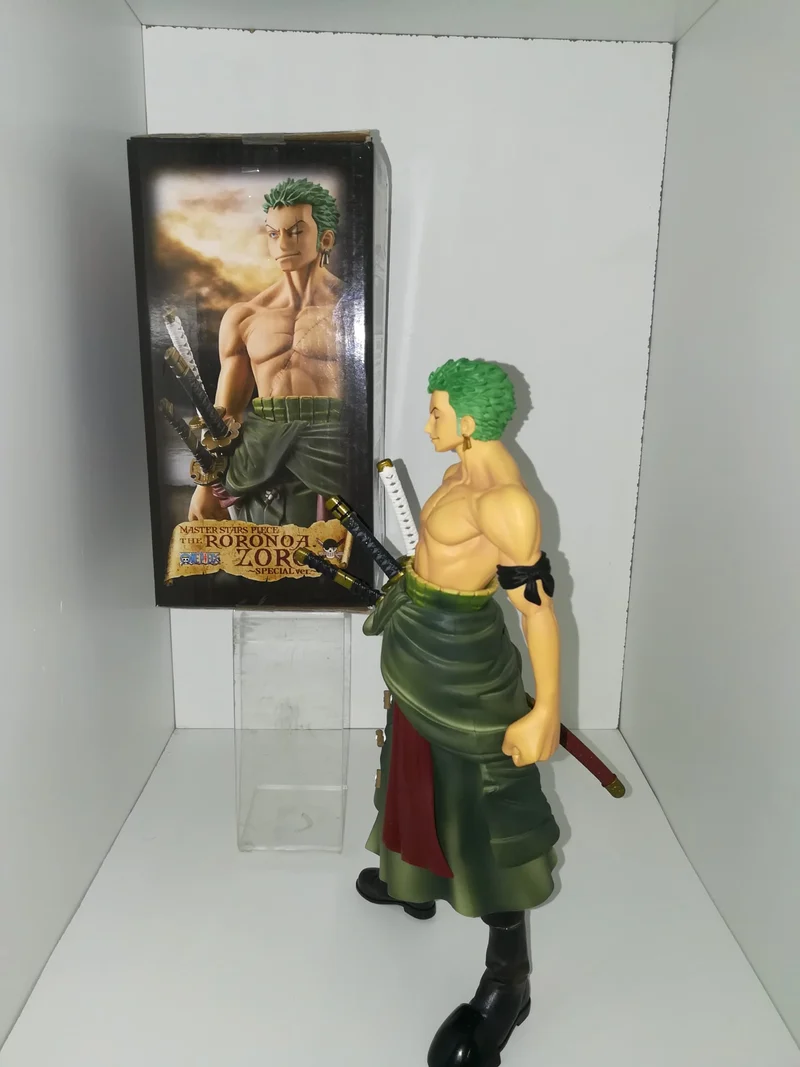ONE PIECE MASTER STARS THE RORONOA ZORO (figure da esposizione fiera)NUOVA ( 99,90 a 44,90)(e stata riparata ad una gamba)