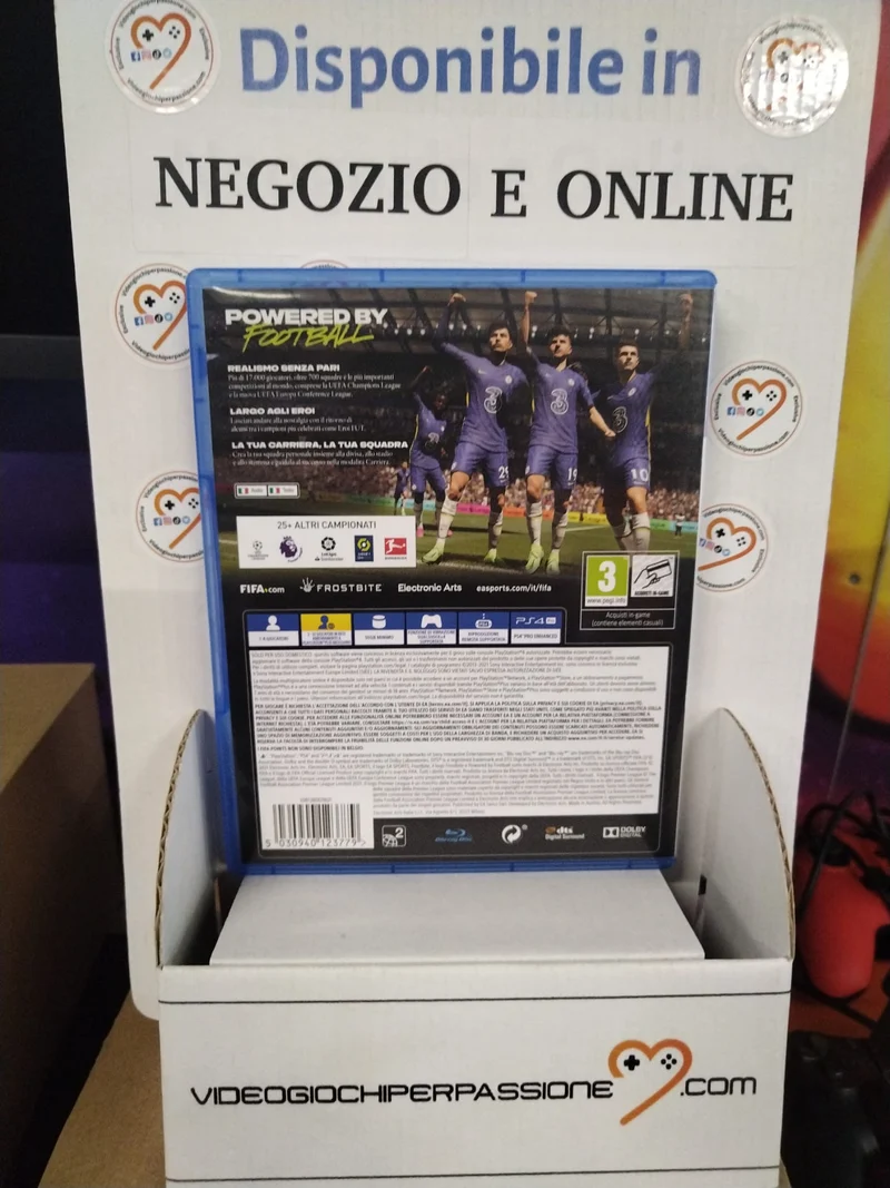 FIFA 22 PS4 (usato garantito)(versione italiana)