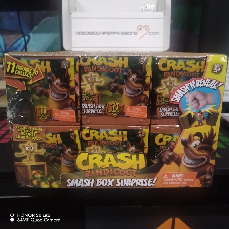 Crash Bandicoot Bandai Smash Box Surprise Figure
