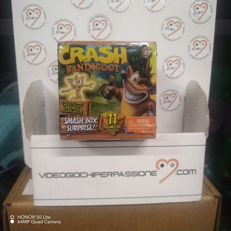 Crash Bandicoot Bandai Smash Box Surprise Figure