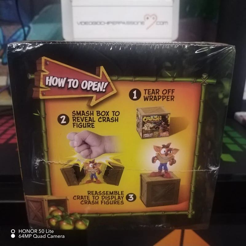 Crash Bandicoot Bandai Smash Box Surprise Figure