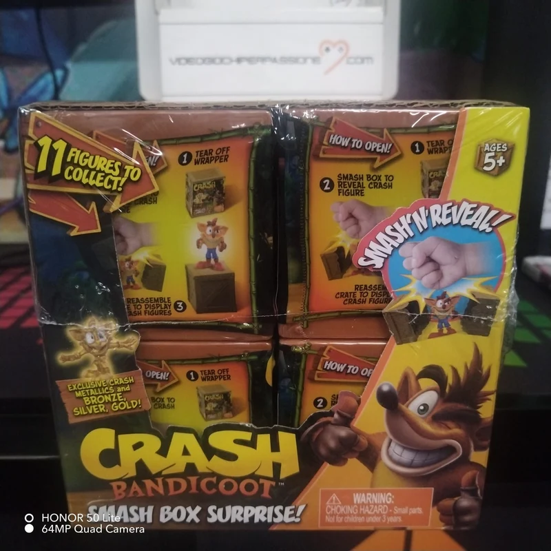 Crash Bandicoot Bandai Smash Box Surprise Figure