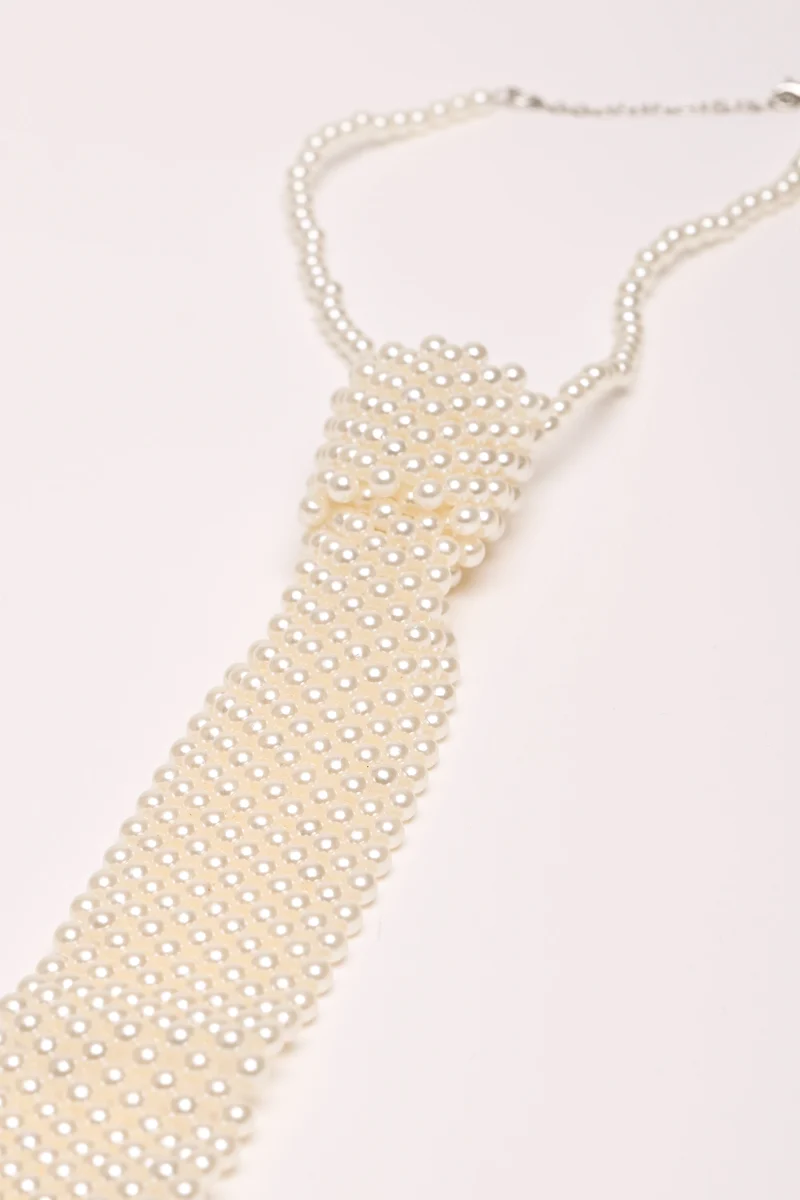 Collana a cravatta con perline