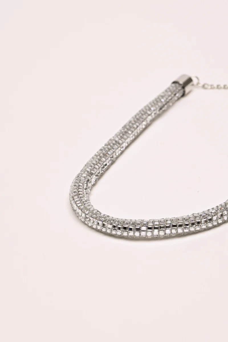 Collana tubolare con strass