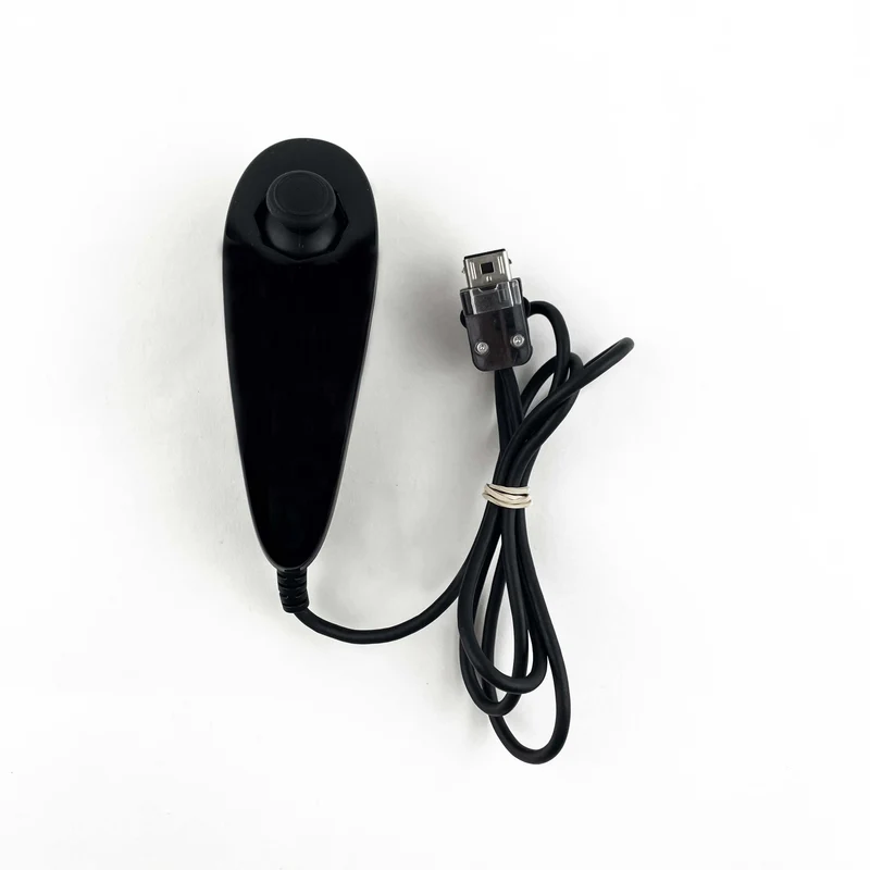 Nintendo Wii Black Console Bundle (RVL-101)