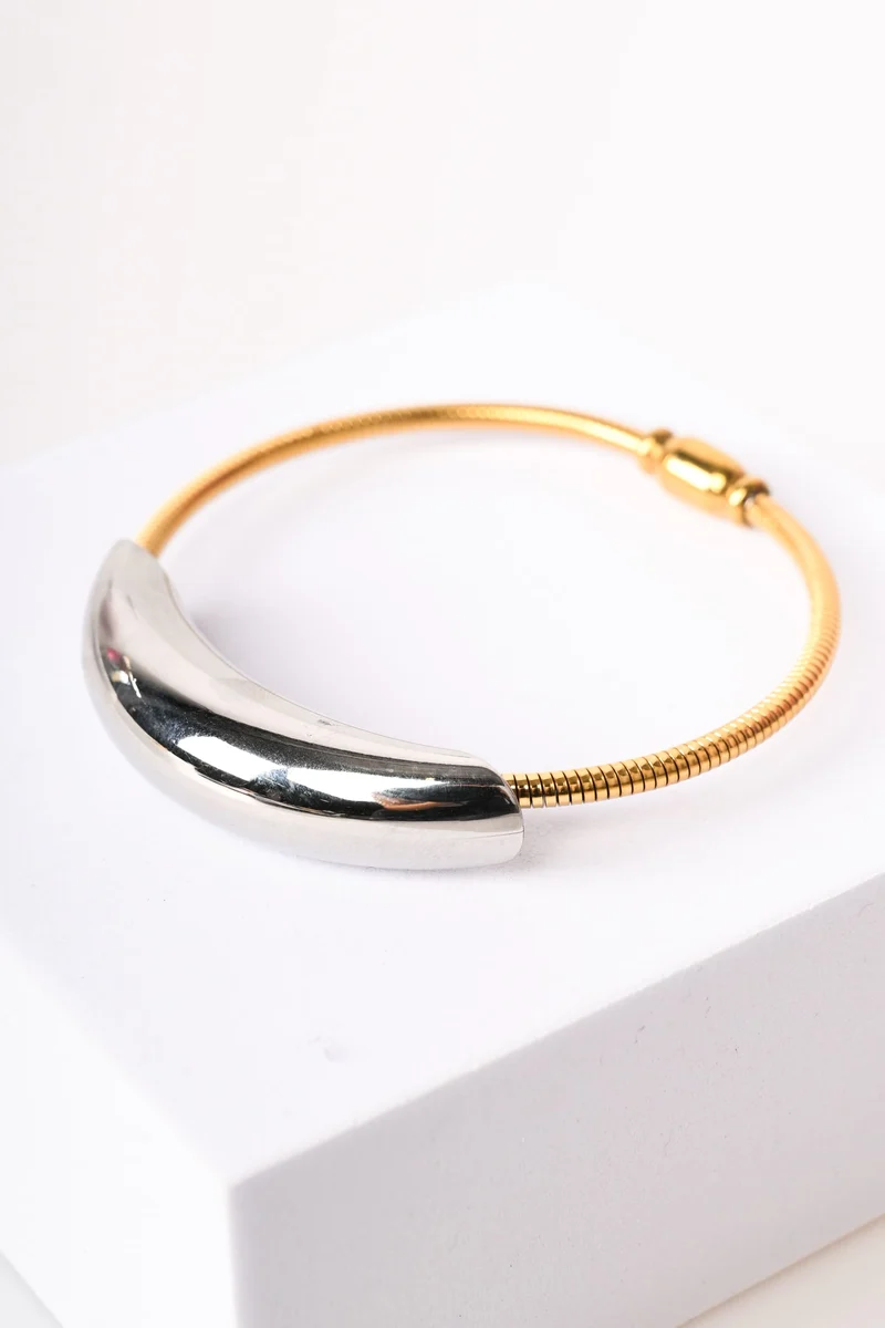 Bracciale rigido in maglia metallica
