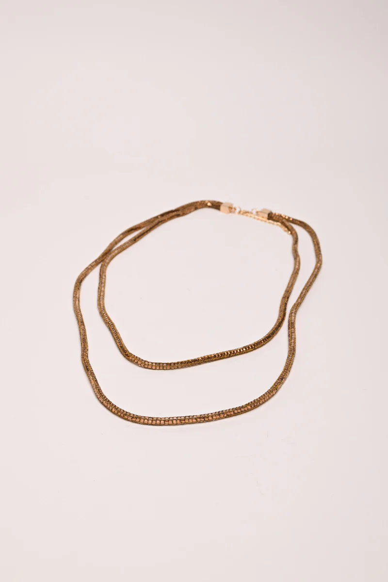 Collana lunga a doppio filo