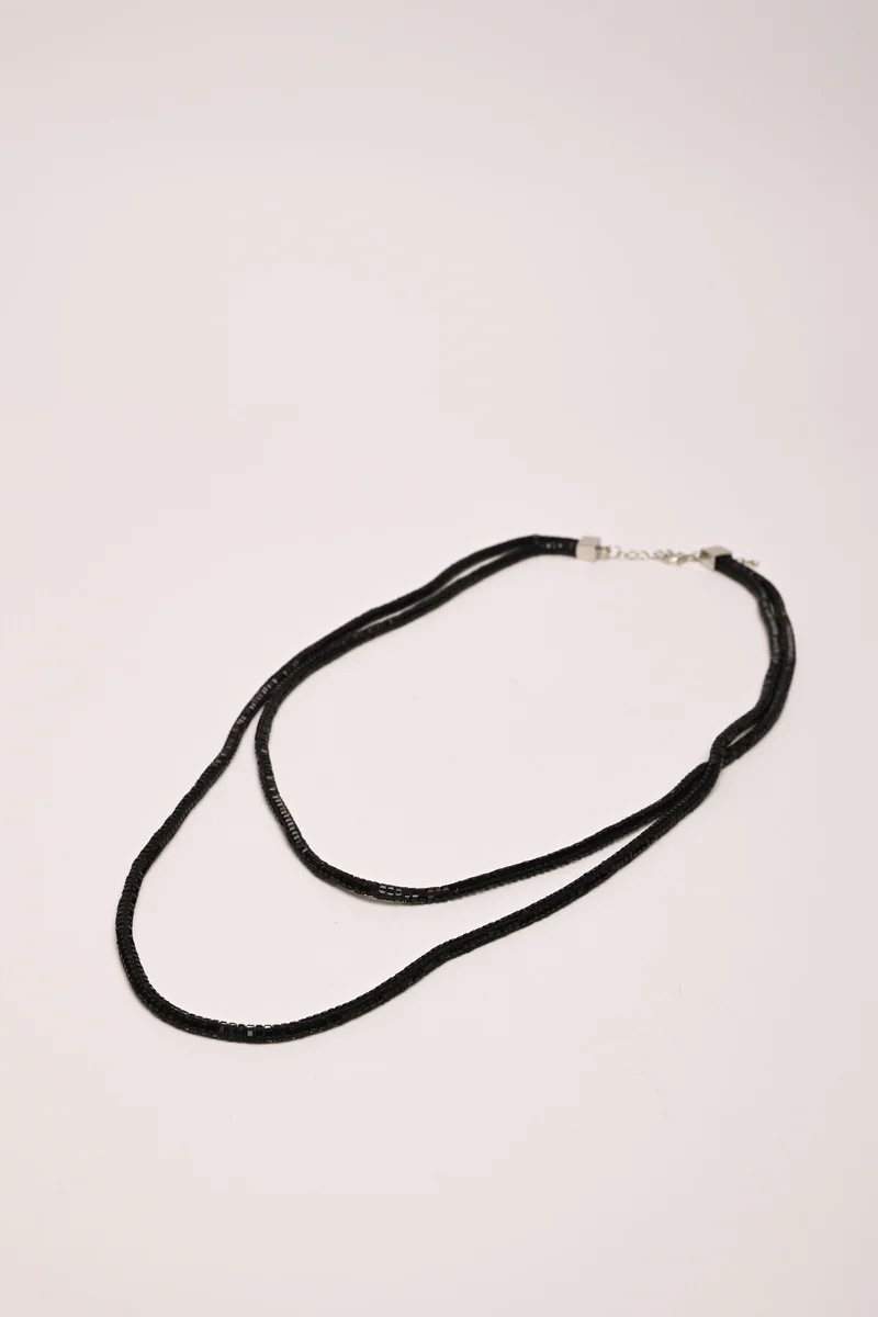 Collana lunga a doppio filo