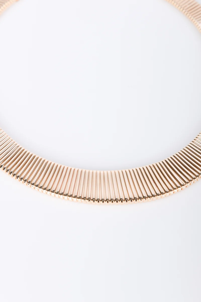 Collana rigida zigrinata