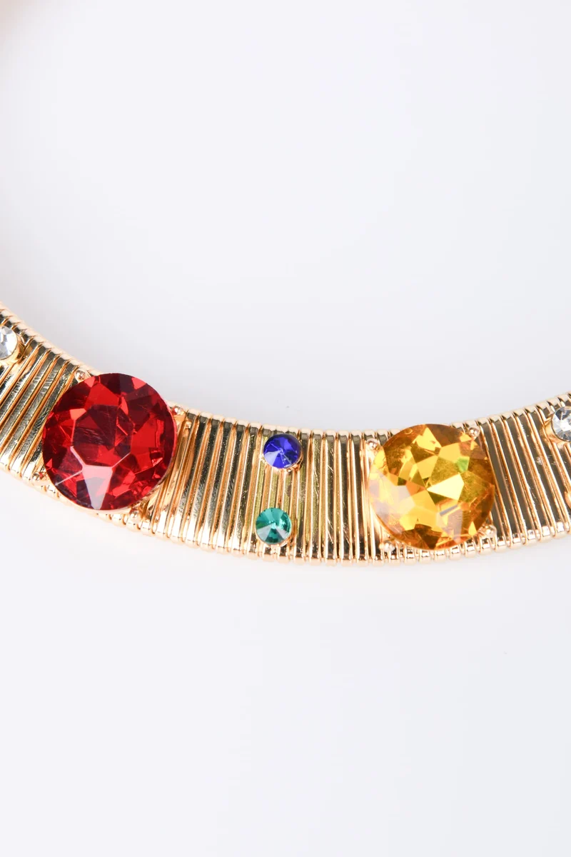 Collana rigida con cristalli
