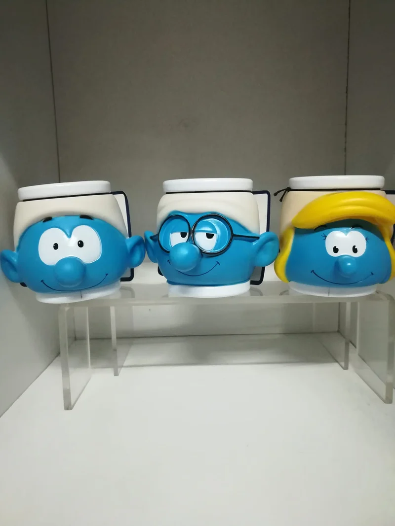 TAZZA -PUFFA- (in plastica 6X9 cm)(tontolone-puffetta-quattrocchi)