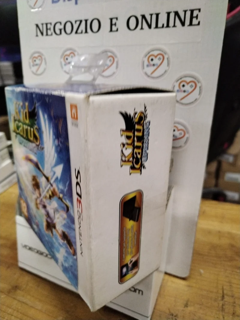 Kid Icarus: Uprising NINTENDO 3DS (versione italiana) (esposizione fiera)