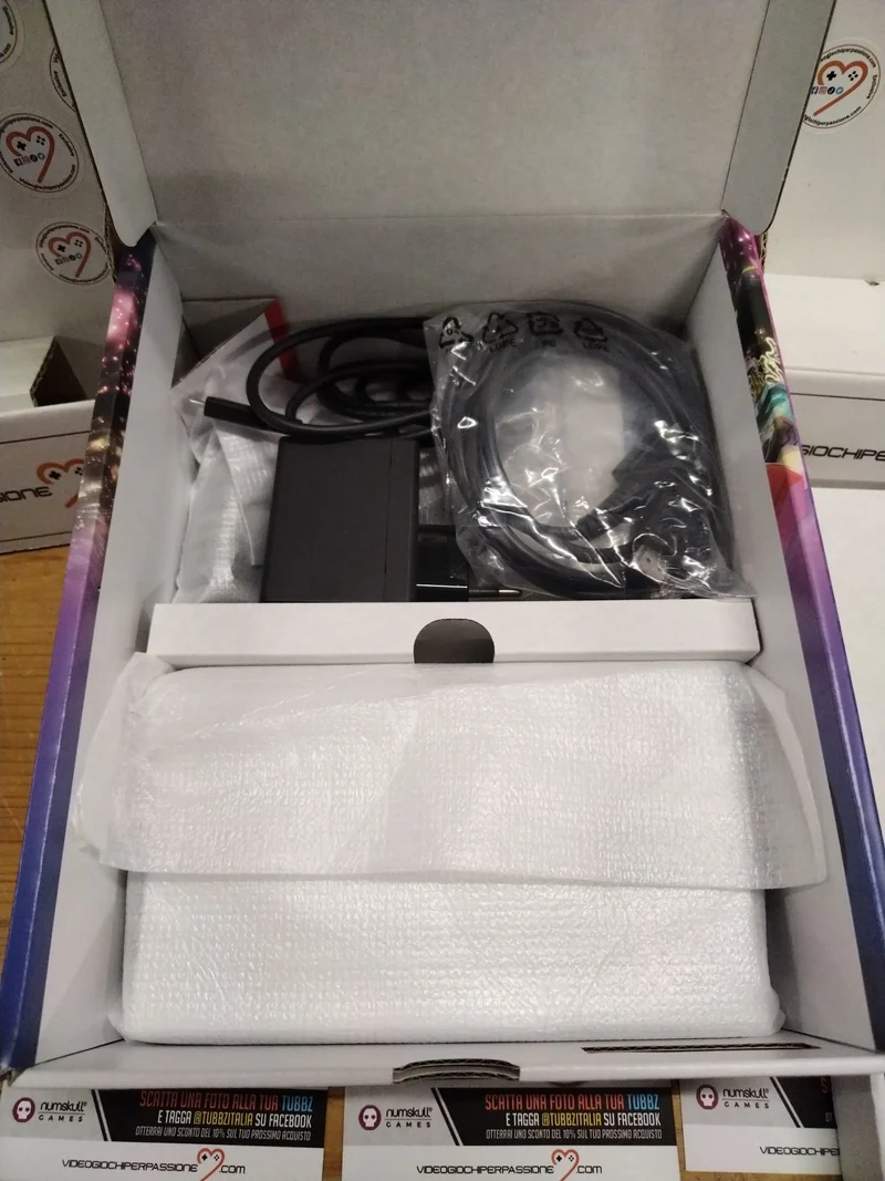 Console Nintendo Switch OLED (bianco)(usato garantito)