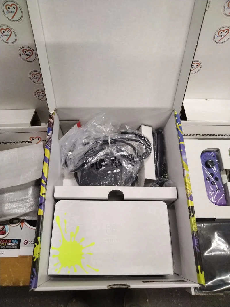 Console Nintendo Switch – Modello OLED edizione speciale Splatoon 3(usato garantito)