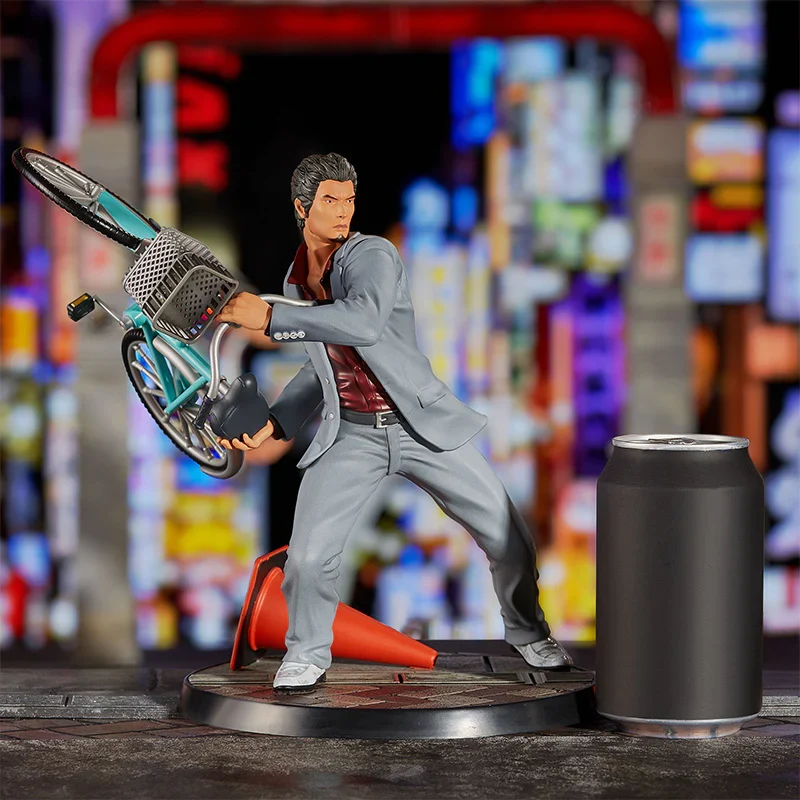 OFFICIAL RYŪ GA GOTOKU YAKUZA KAZUMA KIRYU STATUE -
