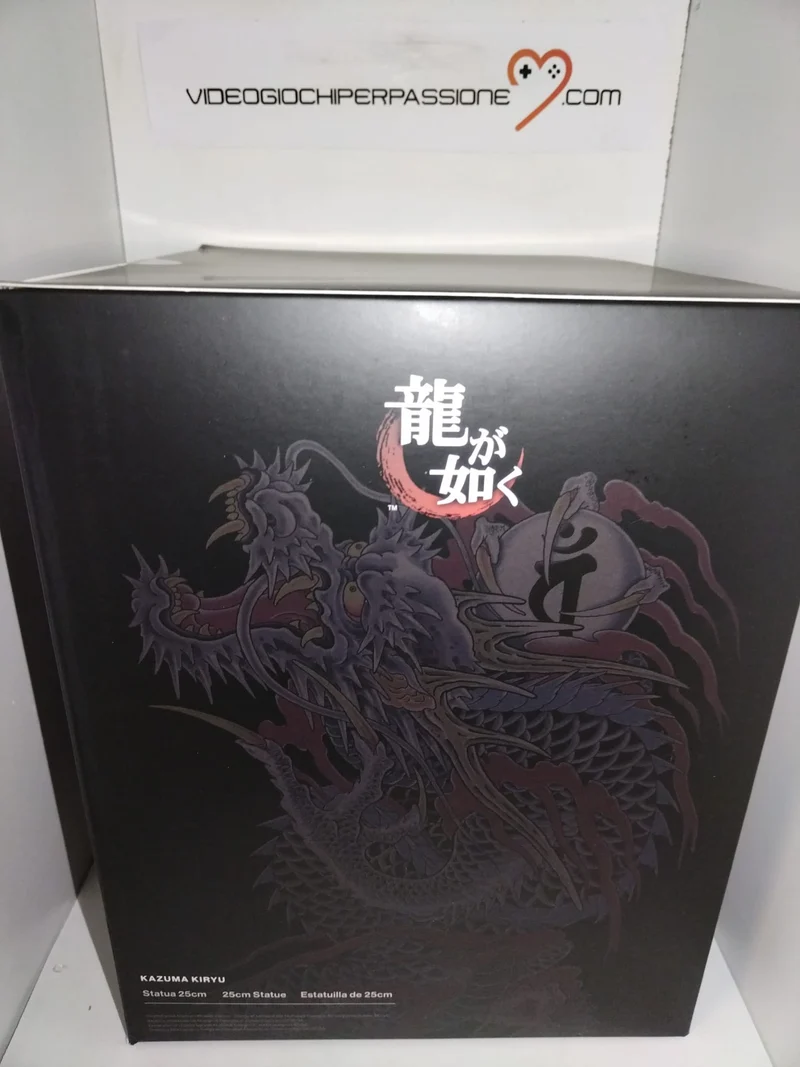 OFFICIAL RYŪ GA GOTOKU YAKUZA KAZUMA KIRYU STATUE -