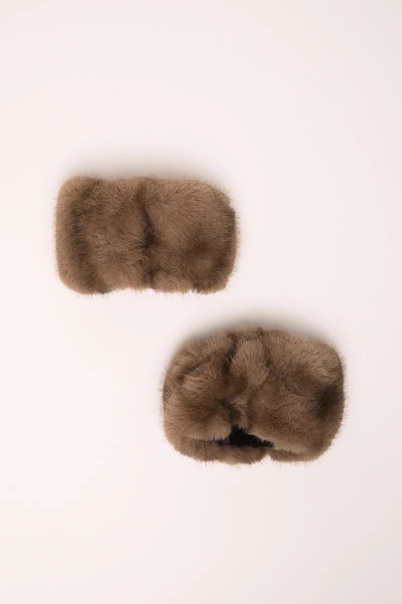Polsini in faux fur