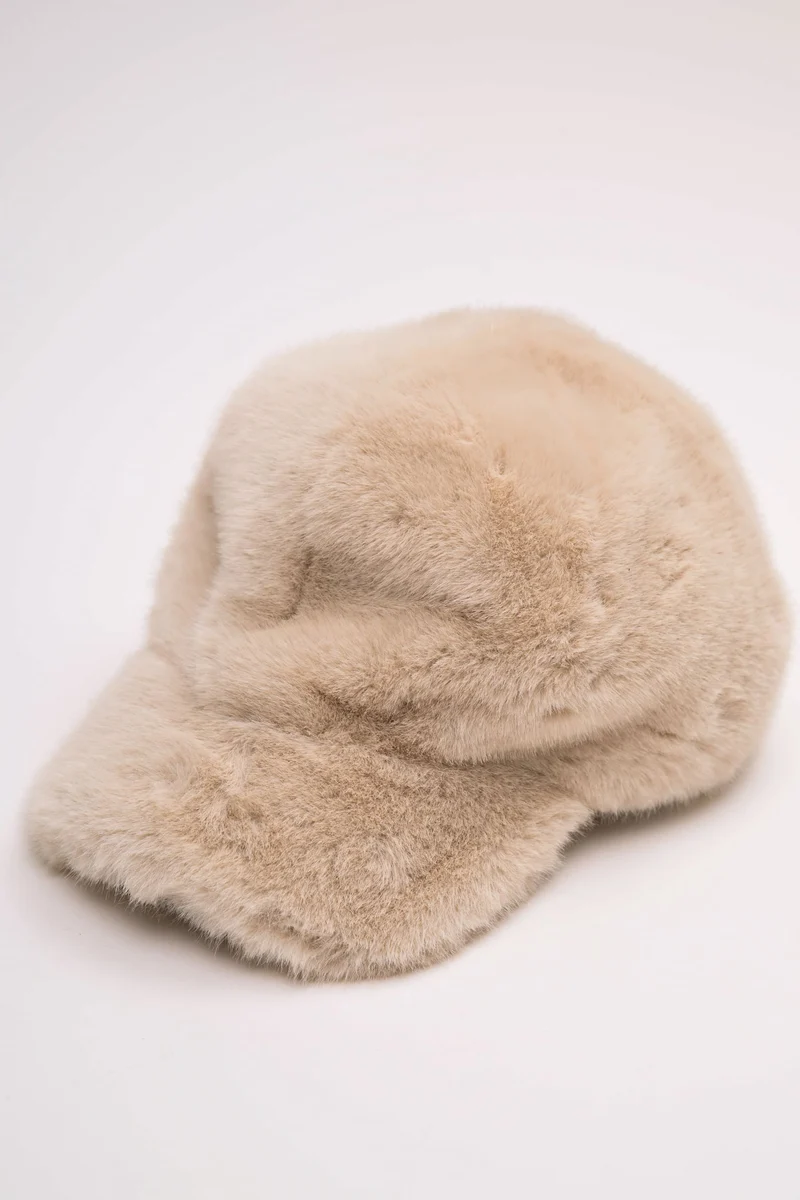 Cappello da baseball in faux fur