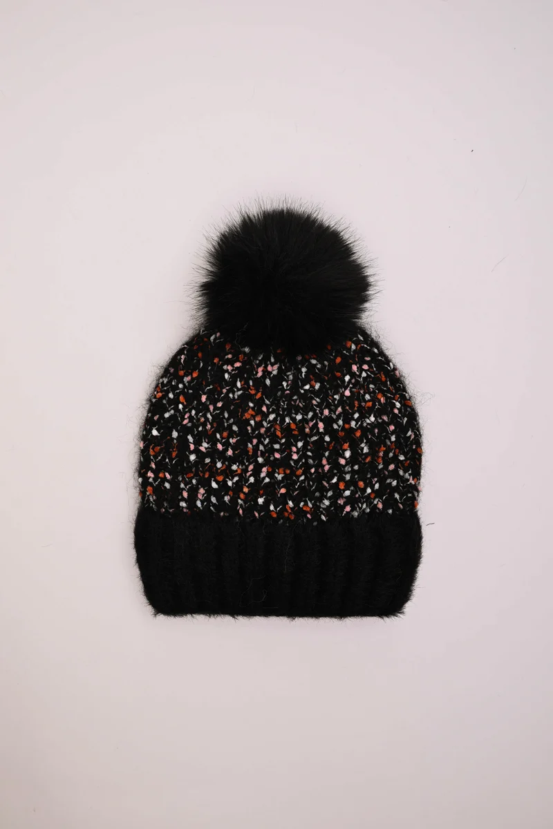 Berretto in maglia con pompon