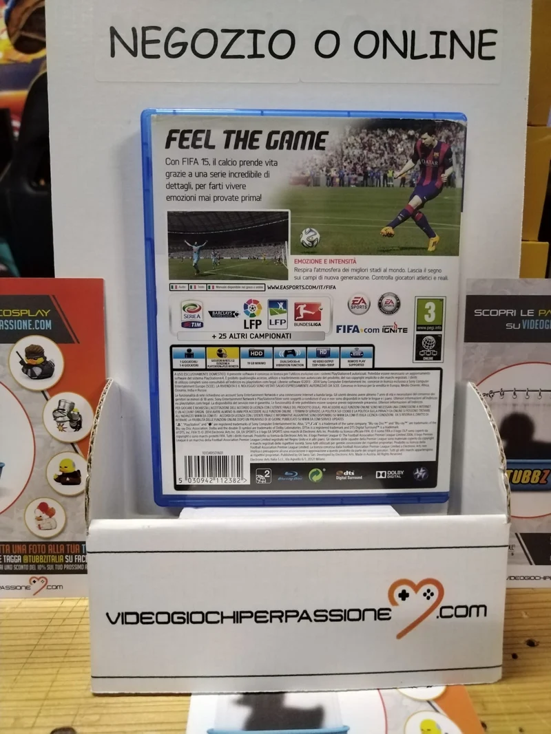 FIFA 15 PS4 (usato garantito)(versione italiana)