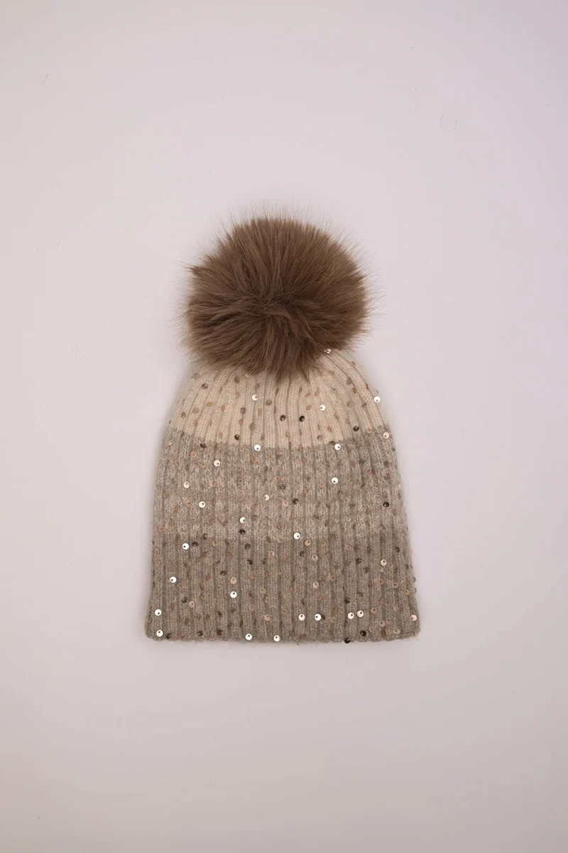 Berretto color-block con paillettes e pompon