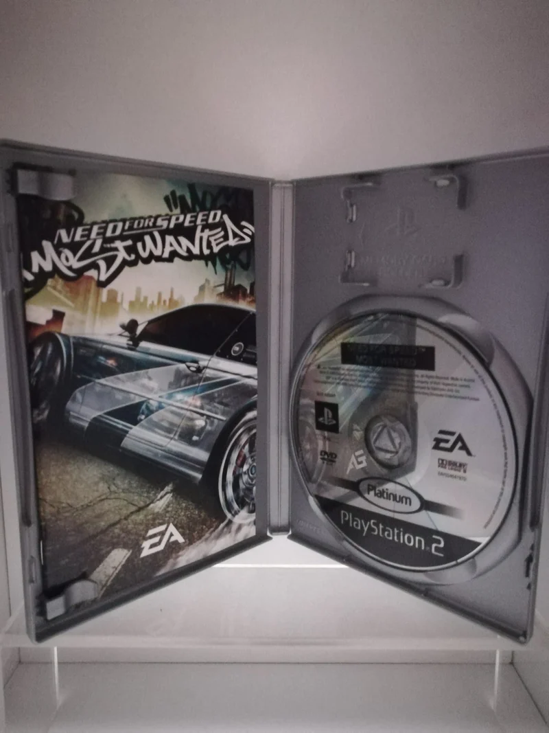 NEED FOR SPEED MOST WANTED PS2 (usato garantito)(completamente in italiano)