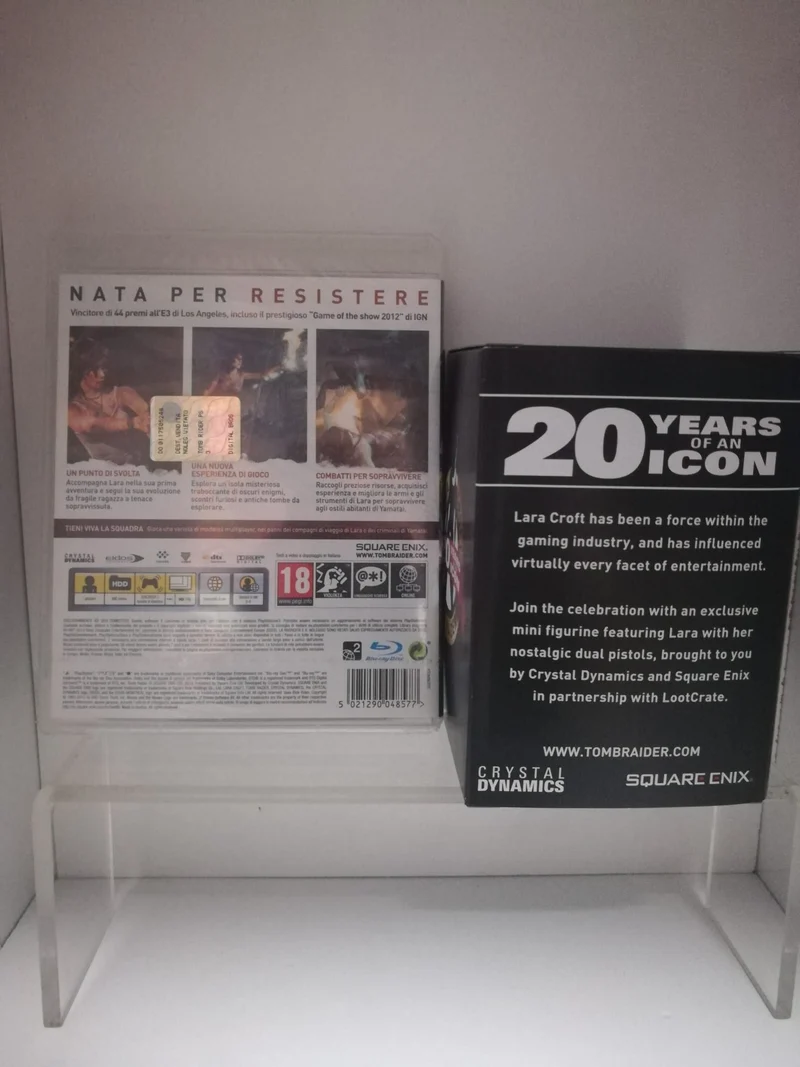 TOMB RAIDER PS3 +FIGURE LARA CROFT 20 YEARS