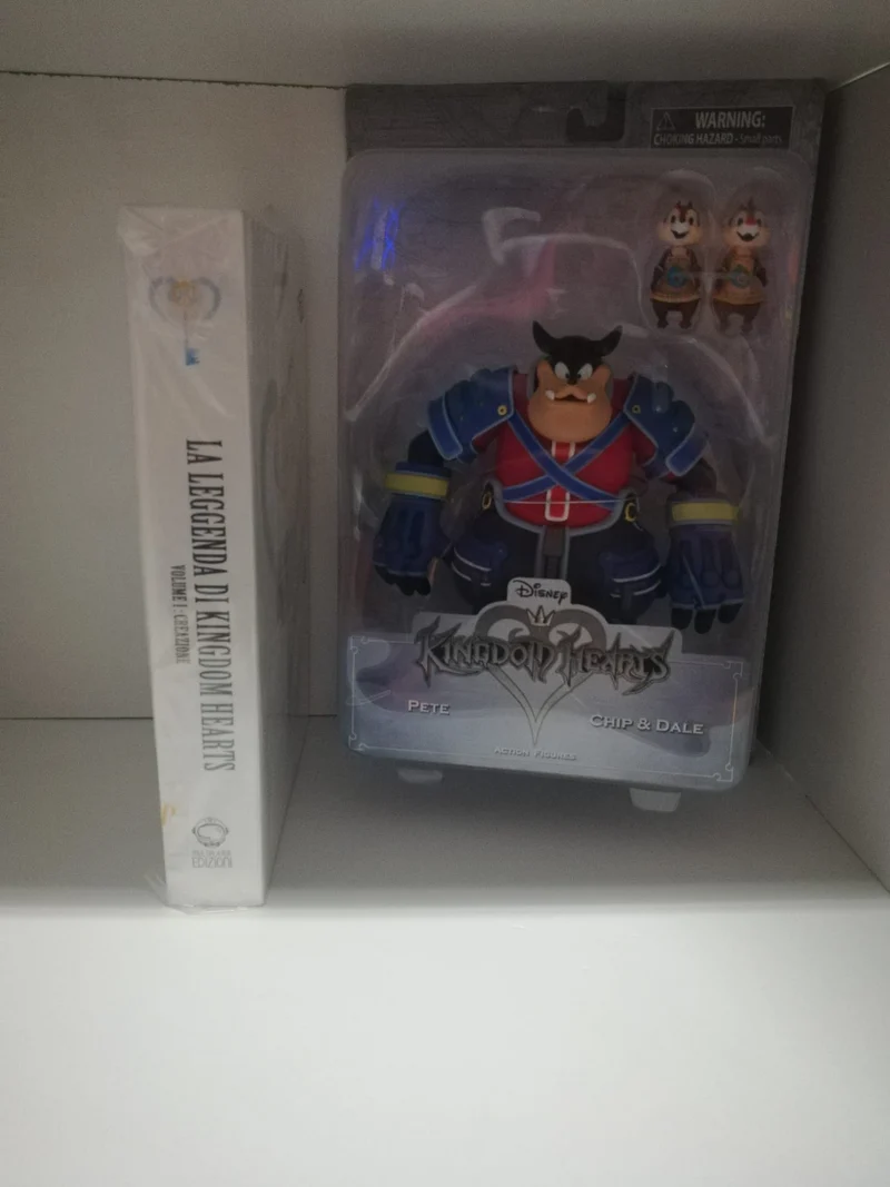 DISNEY KINGDOM HEARTS FIGURE-PETE-CHIP&DALE+LA LEGGENDA DI KINGDOM HEARTS