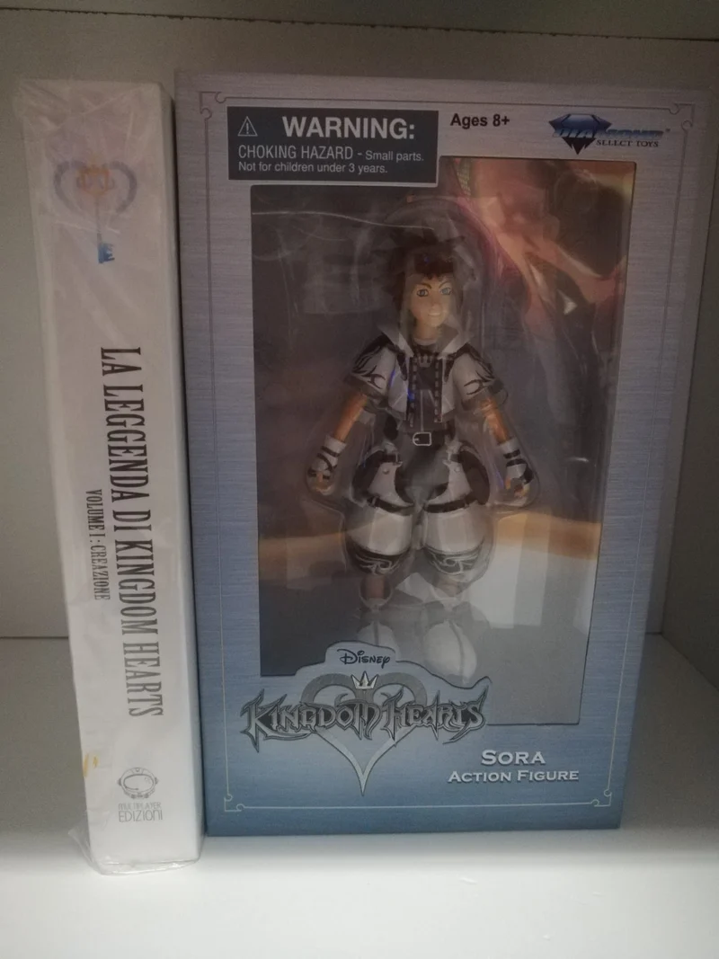 DISNEY KINGDOM HEARTS FIGURE-SORA-+LA LEGGENDA DI KINGDOM HEARTS