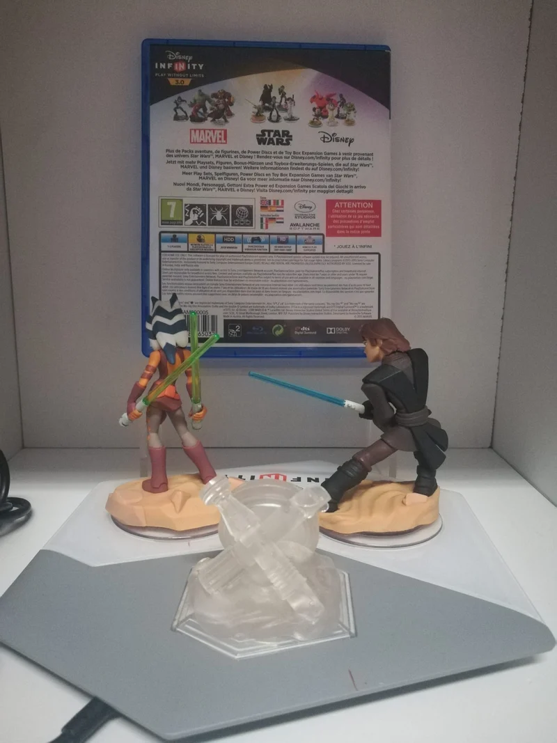 DISNEY INFINITY PLAY WITHOUT LIMITS PS4 (usato garantito)