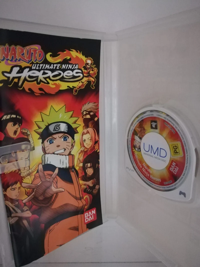 NARUTO ULTIMATE NINJA HEROES PSP (usato garantito)
