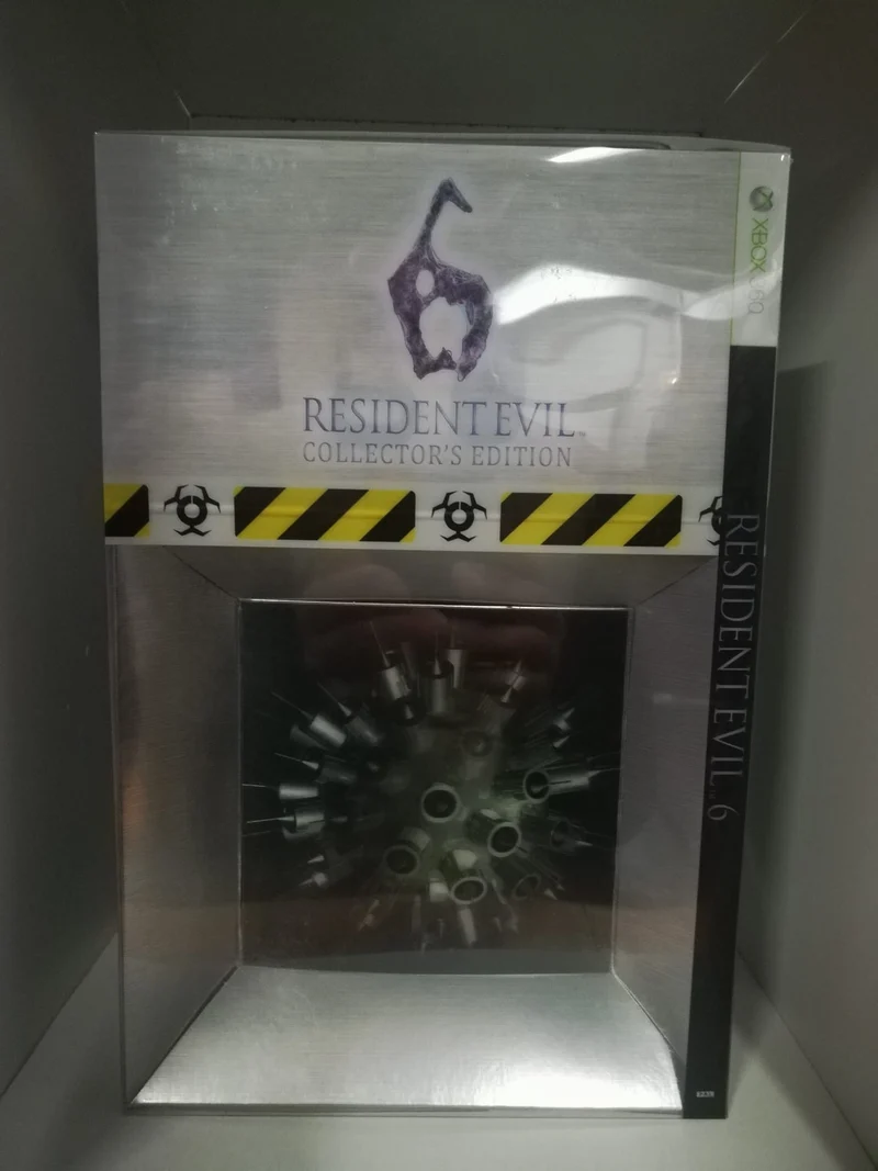 RESIDENT EVIL 6 COLLECTOR'S EDITION XBOX 360 (italiana)(felpa tg XL)