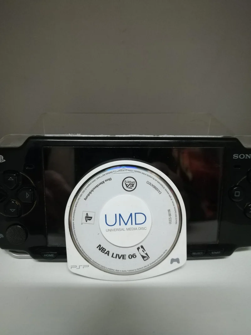 GIOCHI SONY PSP (usato garantito)(senza custodia)