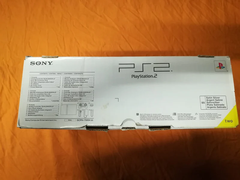 CONSOLE PS2 SATIN SILVER (usato garantito)(completa -come se fosse nuova)