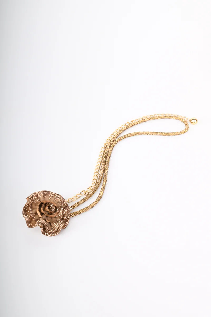 Collana con rosa