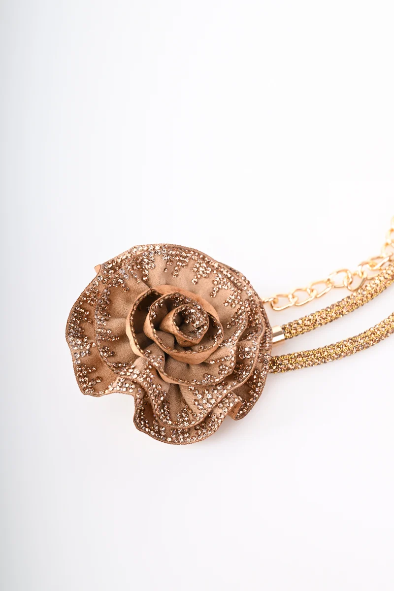 Collana con rosa