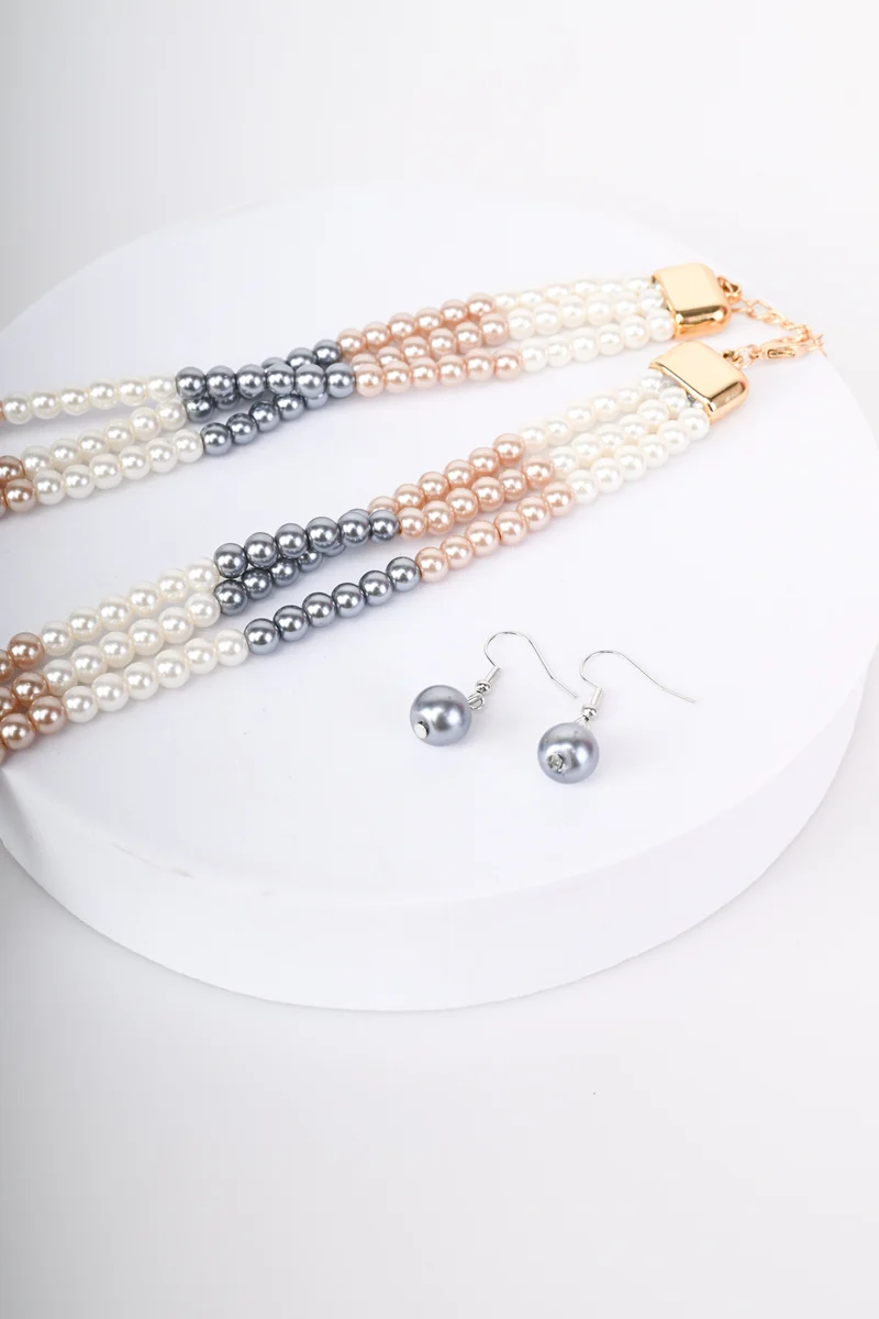 Collana doppi fili similperle tricolore
