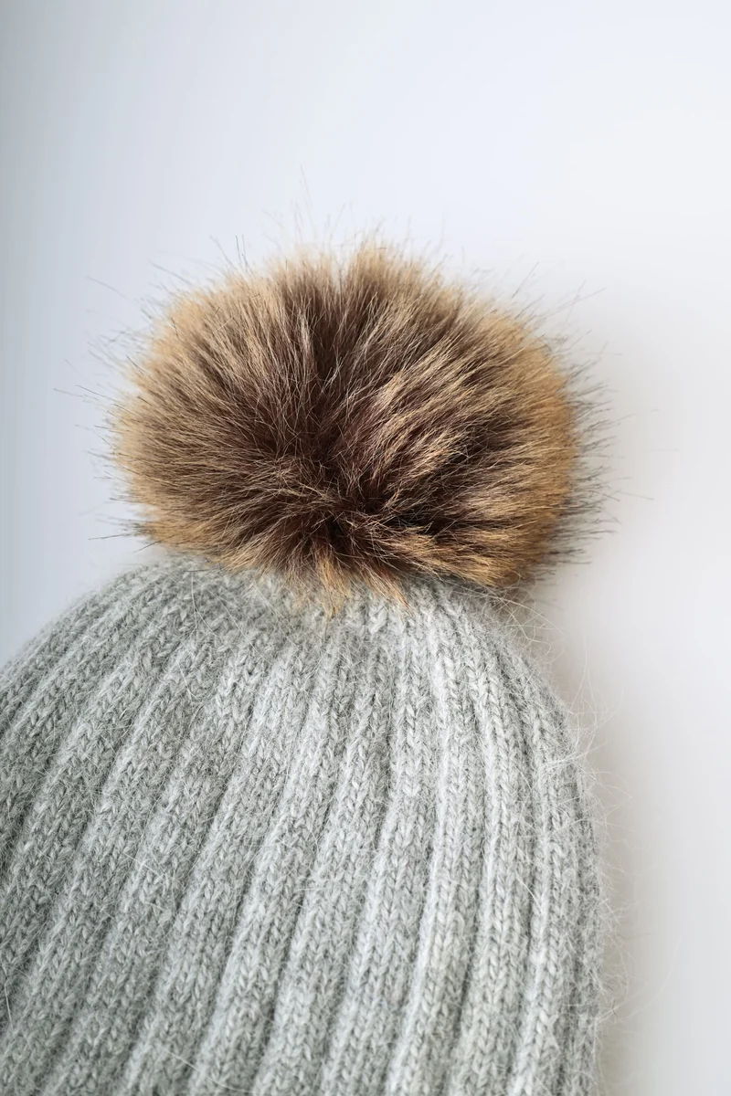 Berretto con pompon