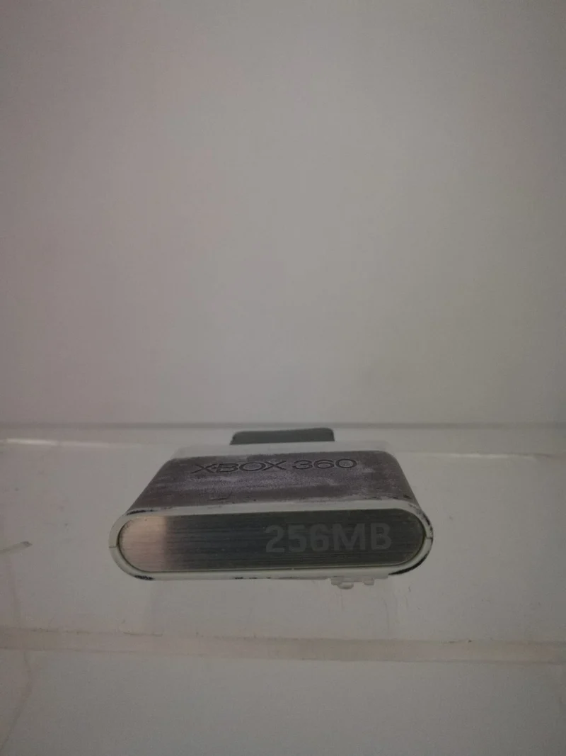 MEMORY XBOX 360 256 MB (usata)