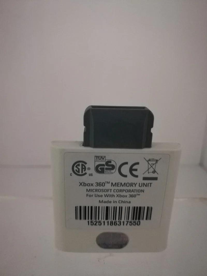 MEMORY XBOX 360 64 MB (usata)