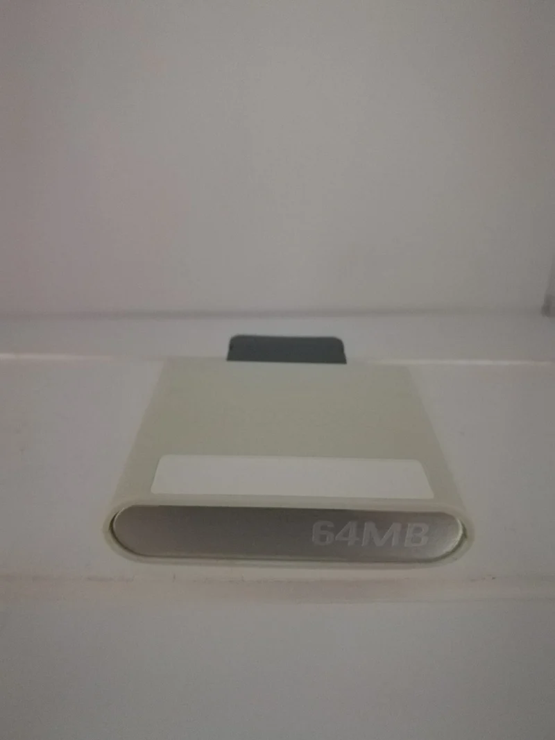 MEMORY XBOX 360 64 MB (usata)