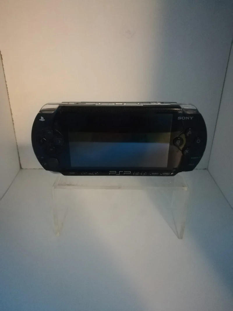 CONSOLE PSP PLAYSTATION PORTABLE MODELLO 1004(senza scatola)+(memori da 1GB)